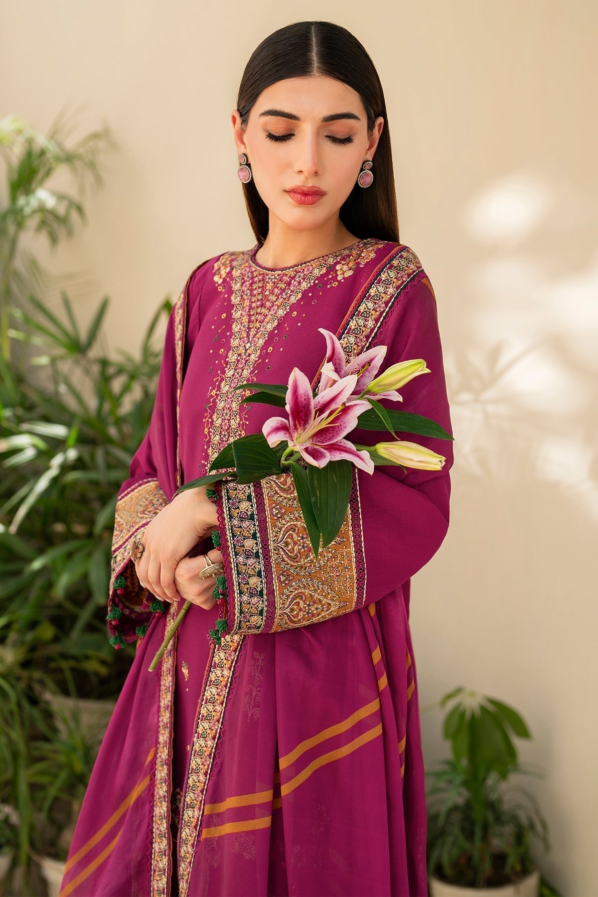Jazmin | Irish Lawn SS 24 | D10 - Maria Faisal.