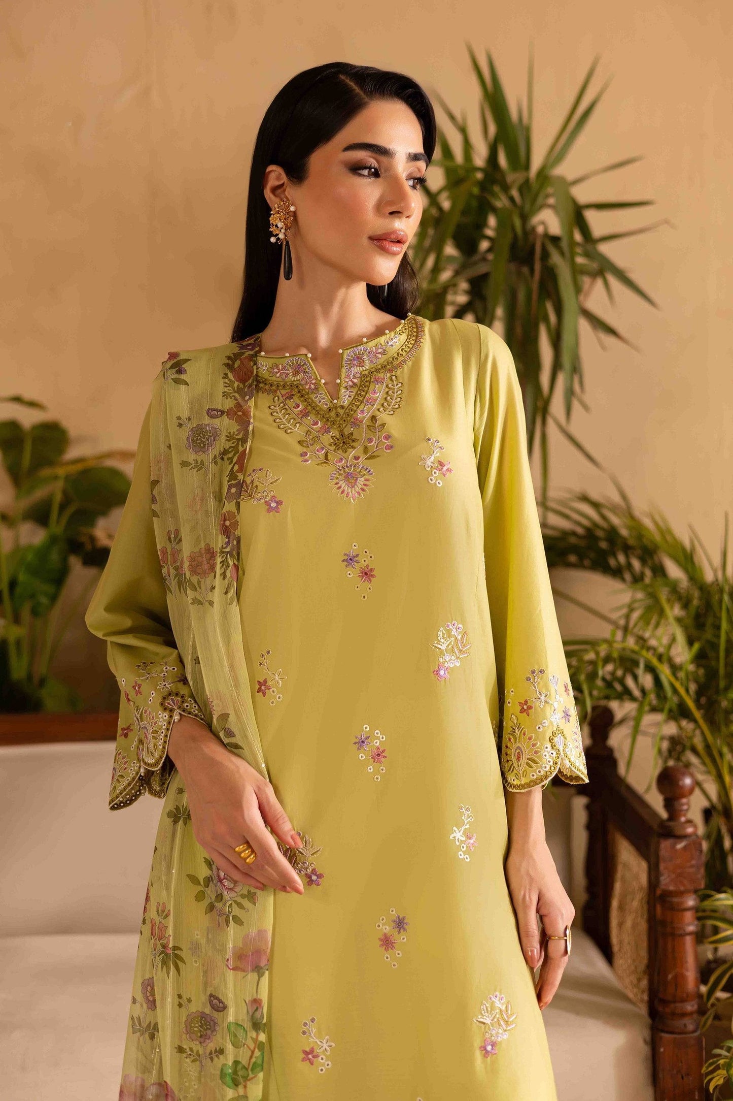Batik | Nyra Embroidered Summer Solids | Apple Pie by Maria Faisal - Registered Vendor of : Batik - type : Ladies Clothes - 100% original wedding dresses