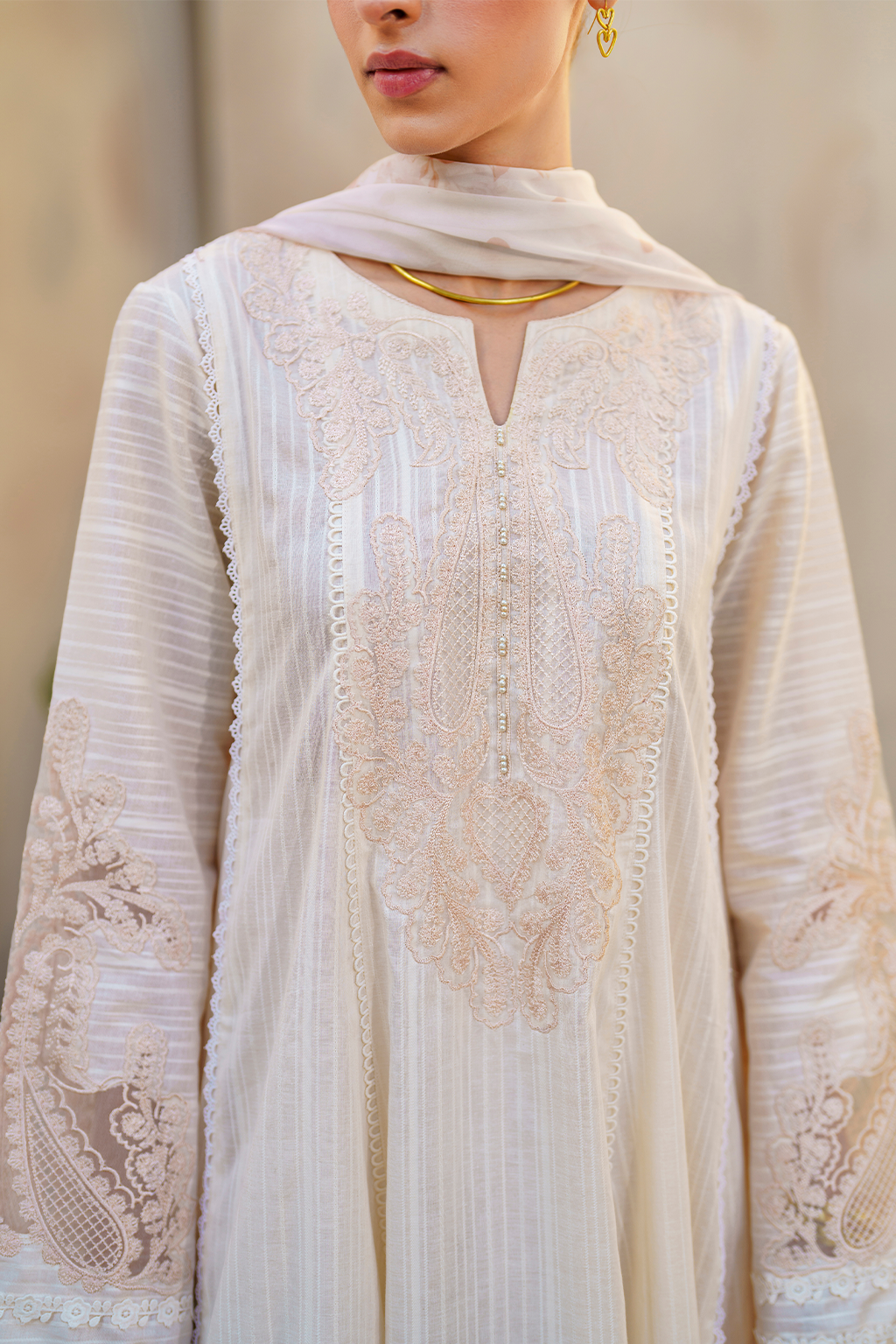 Iznik | Festive lawn 24 | SFL-03 - Designer Dress with Intricate embroidery and embellishments. Shop elegent wedding dress at Maria Faisal.