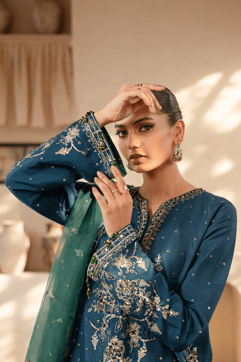 Emaan Adeel | Noore Festive Formals | LAVEEN by Maria Faisal - Registered Vendor of : Emaan Adeel - type : Ladies Clothes - 100% original wedding dresses