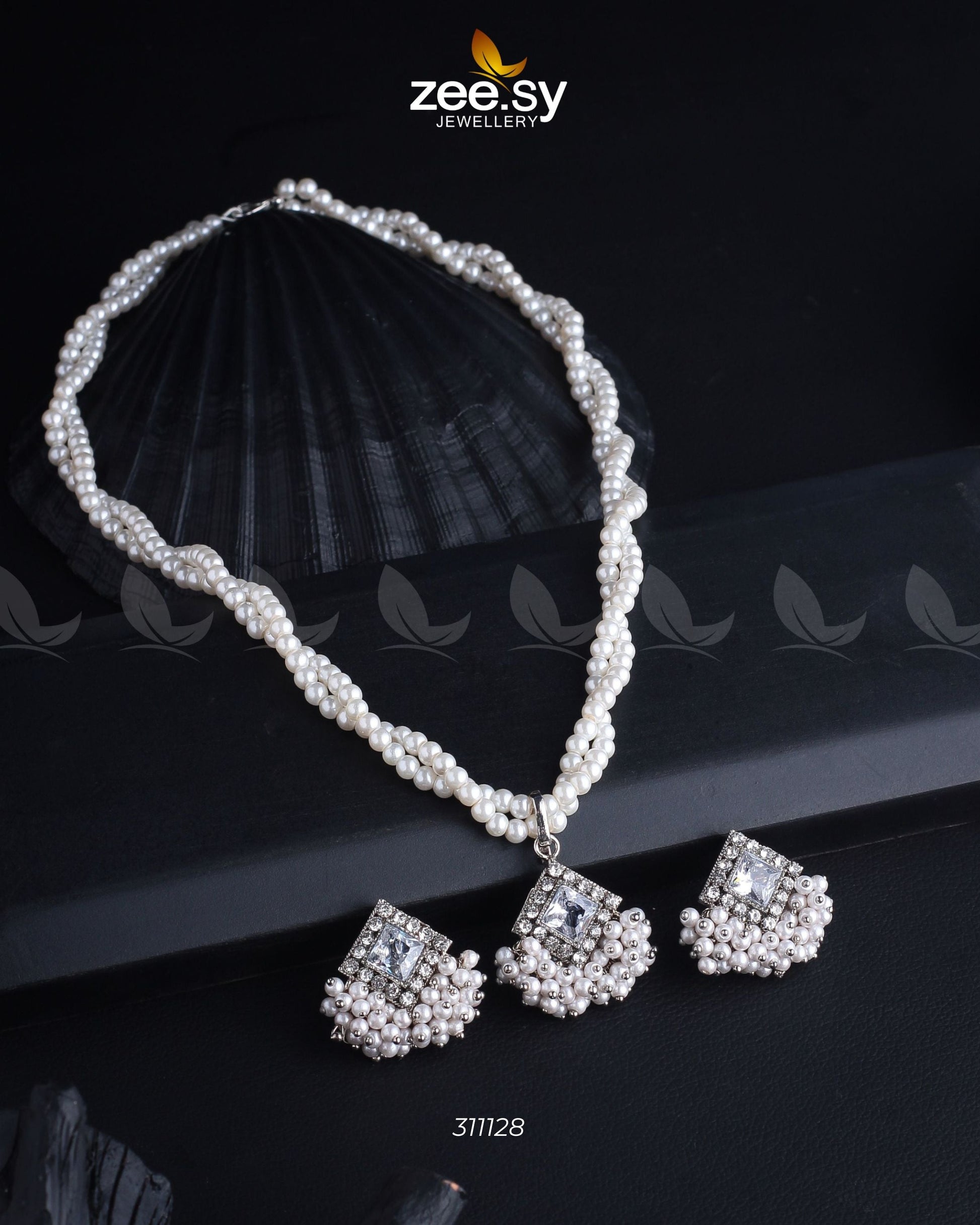 Pendant Necklace - Pendant 