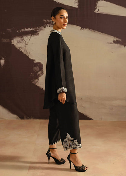 Mahgul | Eye of Cemal | Oriental Noir by Maria Faisal - Registered Vendor of : Mahgul - type : Ladies Clothes - 100% original wedding dresses