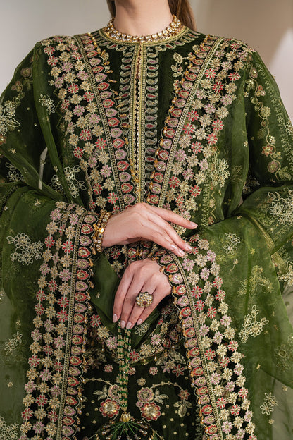 Baroque | Jahanara Luxury Velvet 24 | UF-756 - Designer Dress with Intricate embroidery and embellishments. Shop elegent wedding dress at Maria Faisal.