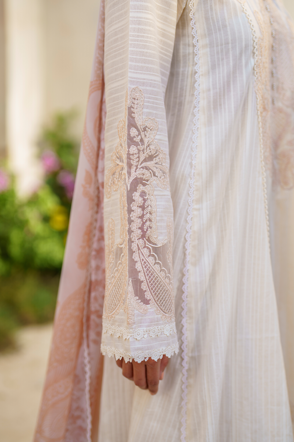 Iznik | Festive lawn 24 | SFL-03 - Designer Dress with Intricate embroidery and embellishments. Shop elegent wedding dress at Maria Faisal.