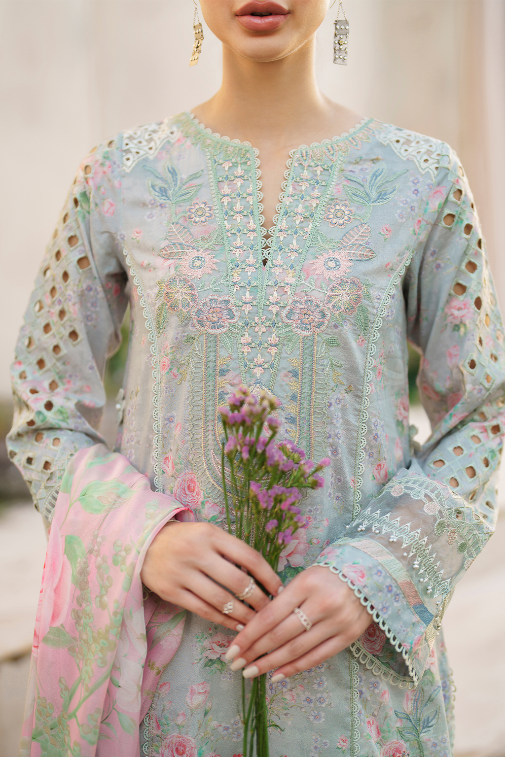 Iznik | Festive lawn 24 | SFL-07 - Designer Dress with Intricate embroidery and embellishments. Shop elegent wedding dress at Maria Faisal.