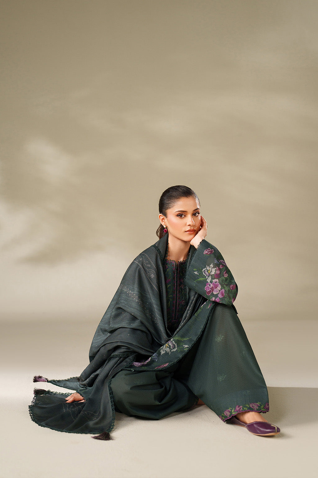 Iznik | Winter Chapter 25 | UE-567 Printed Khaddar - Casual Dress - available at Maria Faisal in UK and USA.