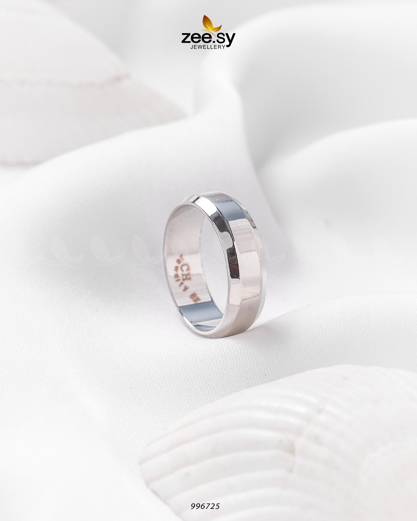 Domsley Ring - Finger Ring 