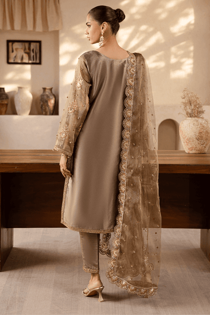 Emaan Adeel | Noore Festive Formals | RAVEEN by Maria Faisal - Registered Vendor of : Emaan Adeel - type : Ladies Clothes - 100% original wedding dresses
