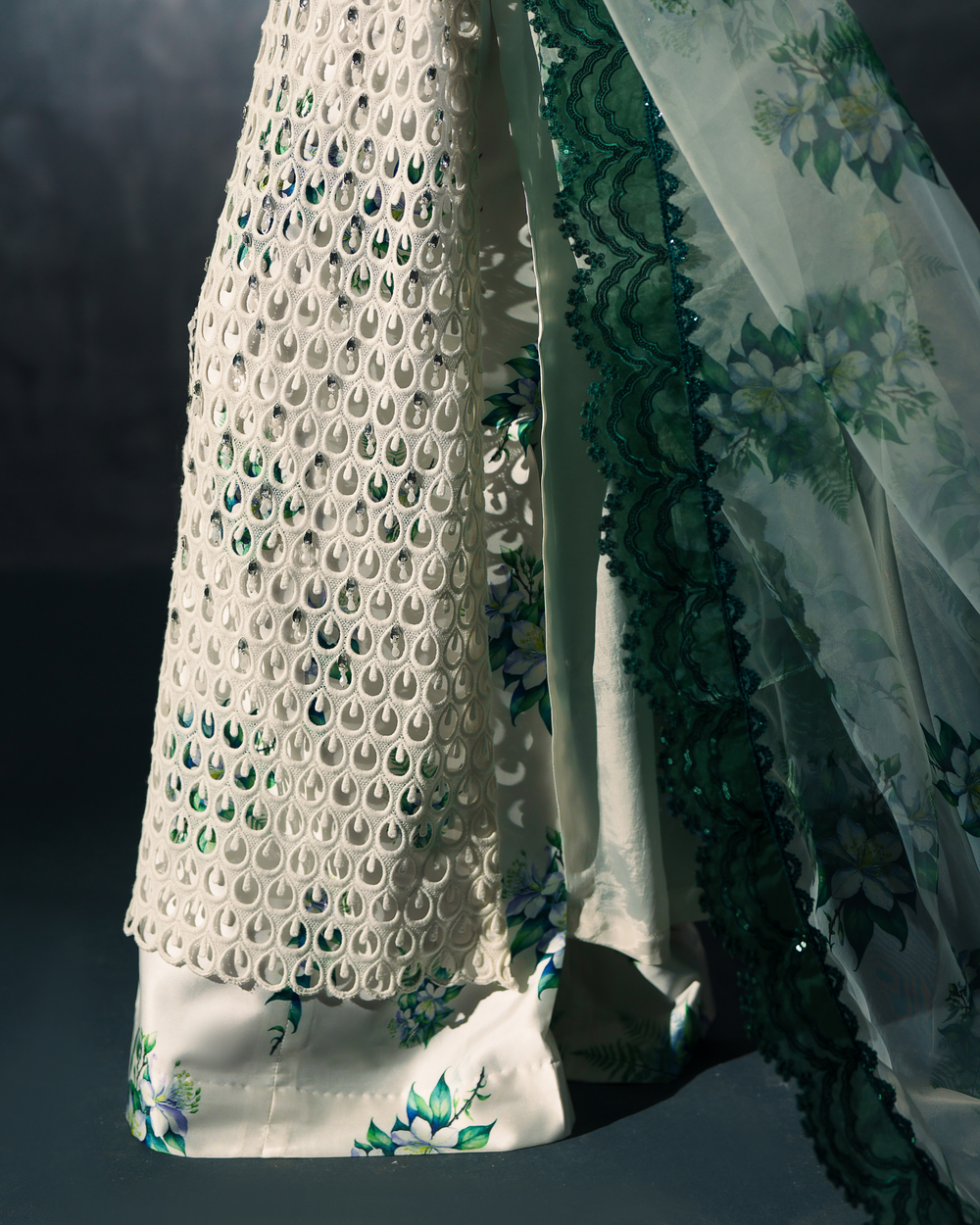 Vasal | Zyra Luxe Pret 26 | Emerald Whisper - Ladies Clothes - Maria Faisal