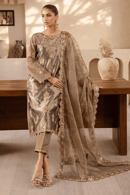Emaan Adeel | Noore Festive Formals | RAVEEN by Maria Faisal - Registered Vendor of : Emaan Adeel - type : Ladies Clothes - 100% original wedding dresses