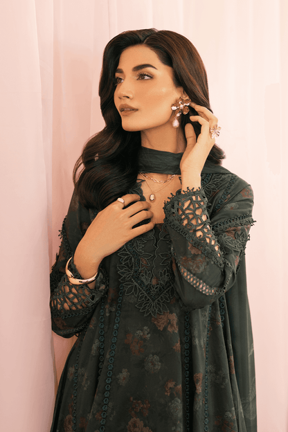 Iznik | Festive Edition | IFE-08 by Maria Faisal - Registered Vendor of : Iznik - type : Ladies Clothes - 100% original wedding dresses