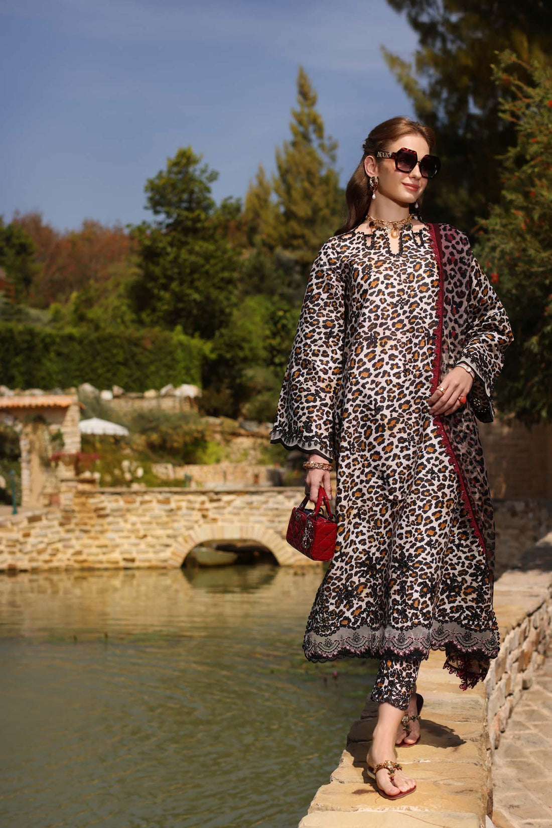 Noor by Saadia Asad | Luxe Chikankari 25 | D2-B by Maria Faisal - Registered Vendor of : Noor by Saadia Asad - type : Ladies Clothes - 100% original wedding dresses