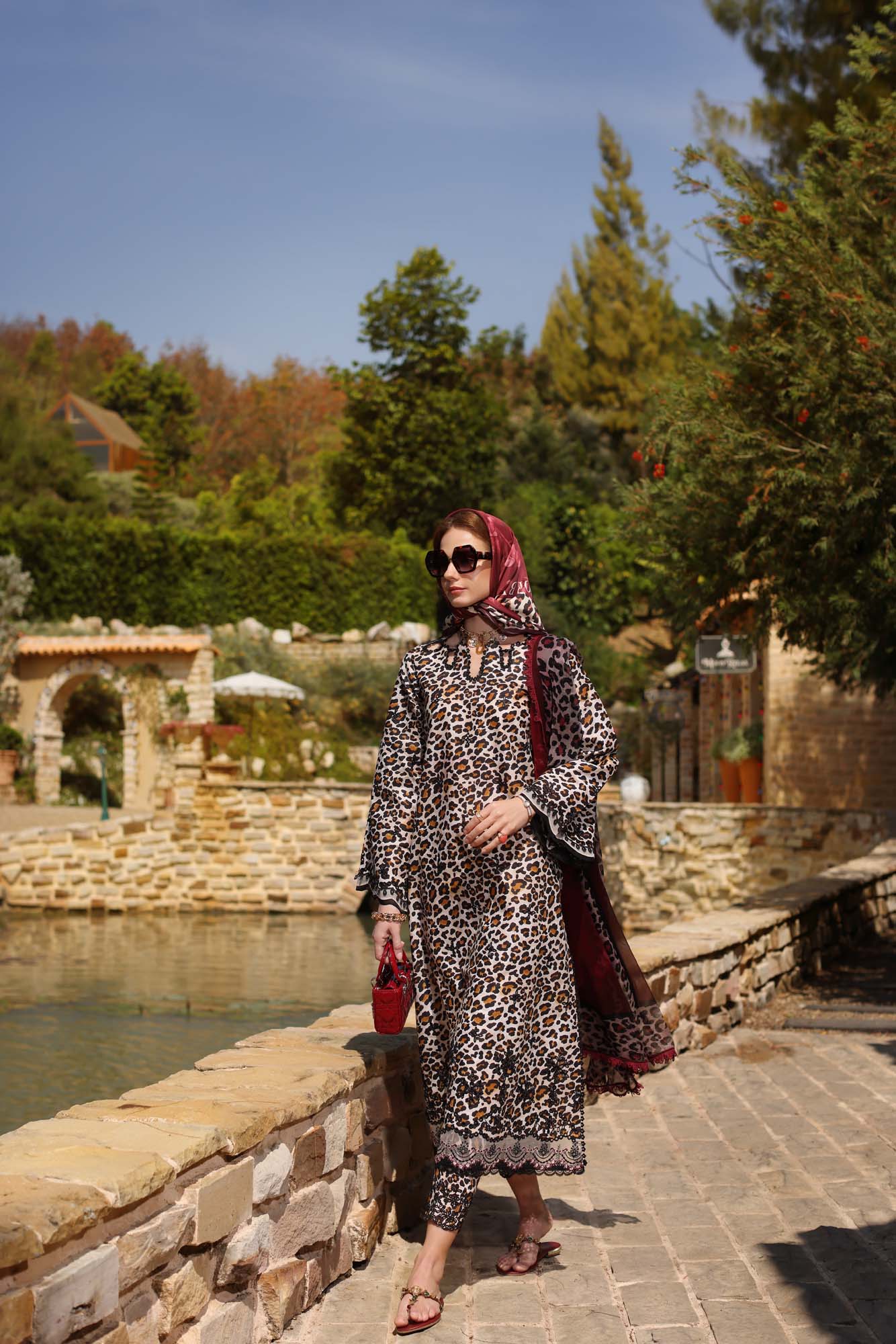 Noor by Saadia Asad | Luxe Chikankari 25 | D2-B by Maria Faisal - Registered Vendor of : Noor by Saadia Asad - type : Ladies Clothes - 100% original wedding dresses