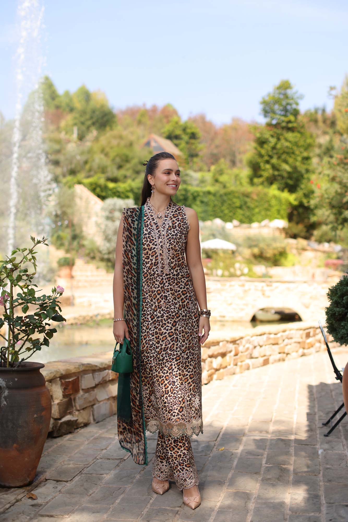 Noor by Saadia Asad | Luxe Chikankari 25 | D2-A by Maria Faisal - Registered Vendor of : Noor by Saadia Asad - type : Ladies Clothes - 100% original wedding dresses