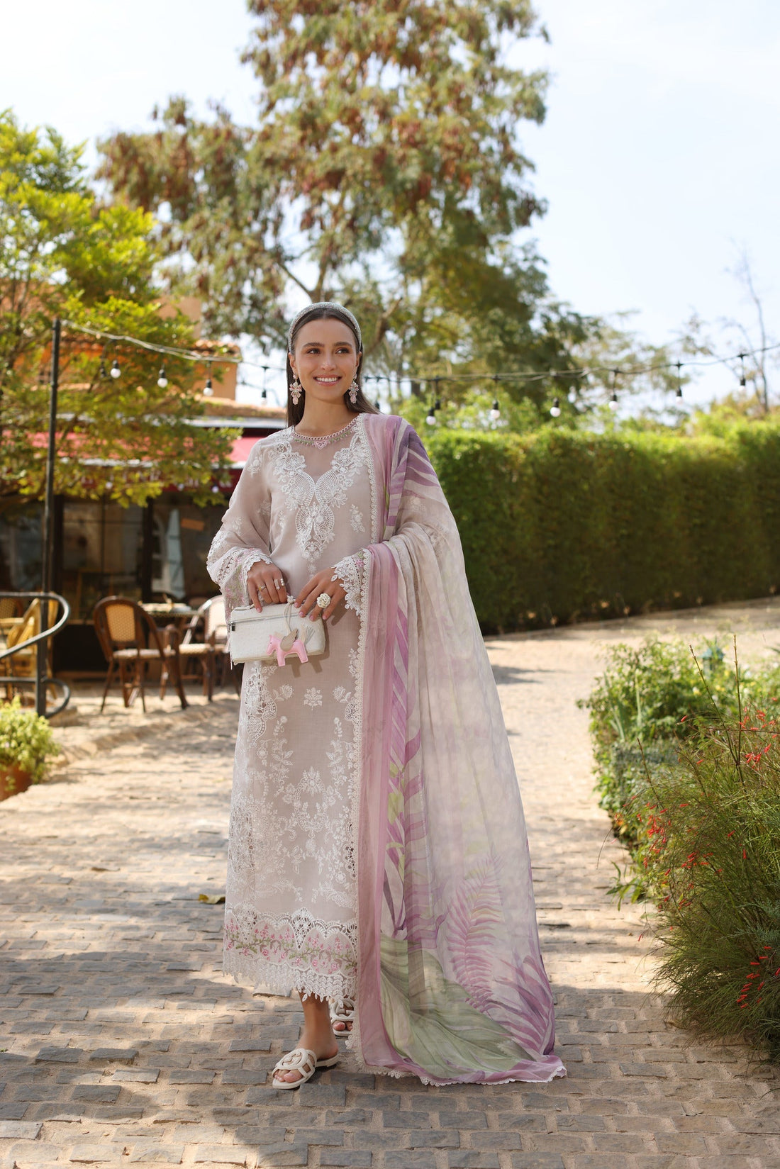 Noor by Saadia Asad | Luxe Chikankari 25 | D4-A by Maria Faisal - Registered Vendor of : Noor by Saadia Asad - type : Ladies Clothes - 100% original wedding dresses