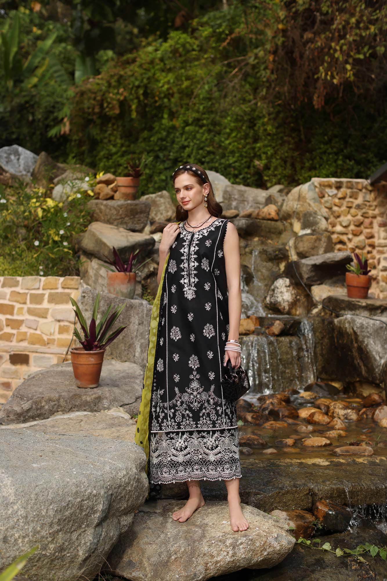 Noor by Saadia Asad | Luxe Chikankari 25 | D3-B by Maria Faisal - Registered Vendor of : Noor by Saadia Asad - type : Ladies Clothes - 100% original wedding dresses