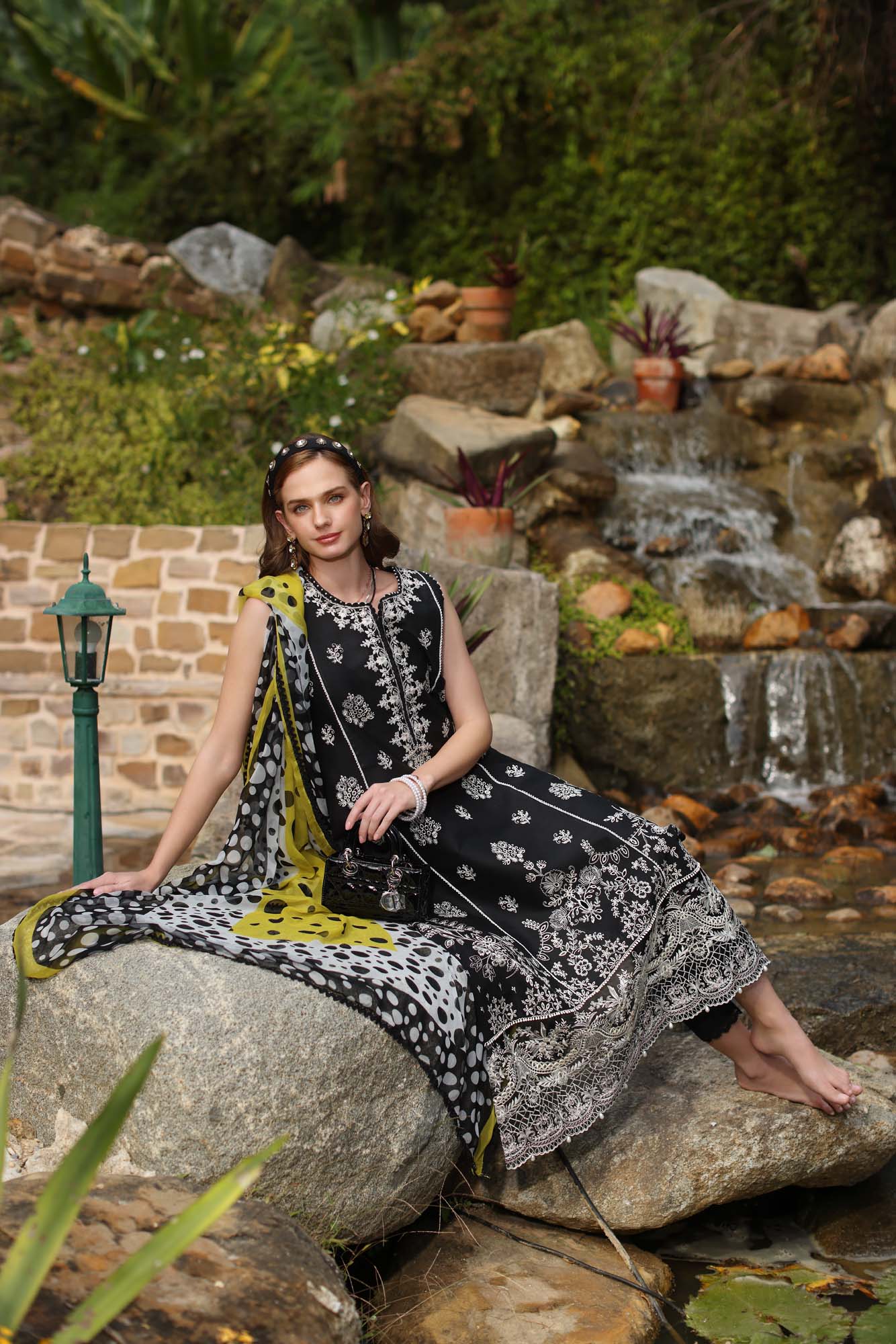 Noor by Saadia Asad | Luxe Chikankari 25 | D3-B by Maria Faisal - Registered Vendor of : Noor by Saadia Asad - type : Ladies Clothes - 100% original wedding dresses