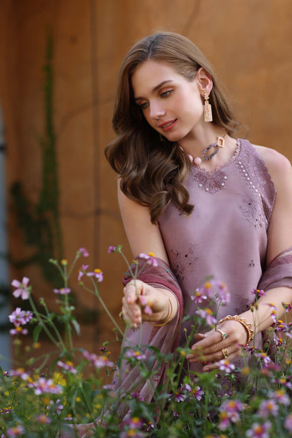 Noor by Saadia Asad | Luxe Chikankari 25 | D8-A by Maria Faisal - Registered Vendor of : Noor by Saadia Asad - type : Ladies Clothes - 100% original wedding dresses