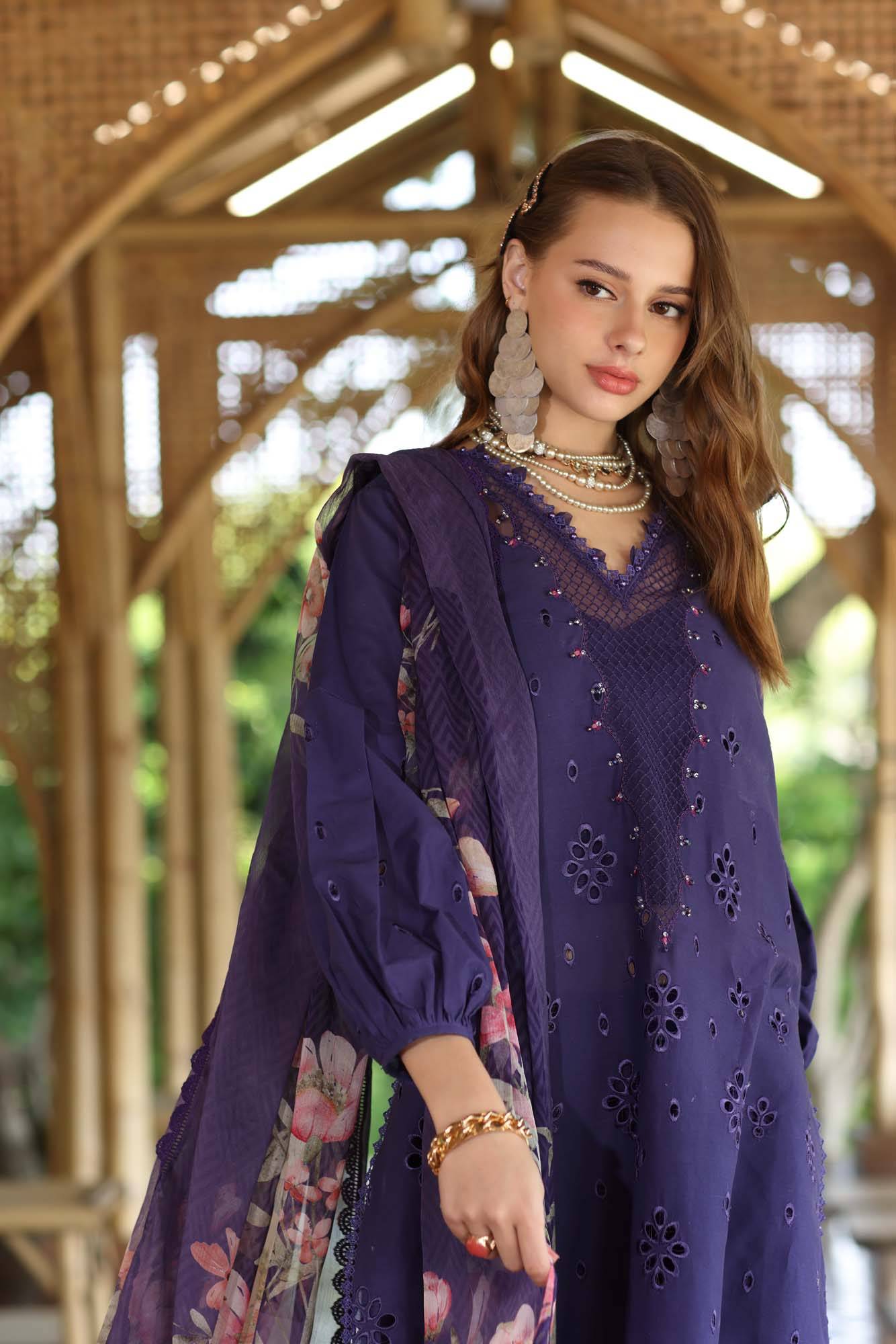 Noor by Saadia Asad | Eid Luxe Printedkari | D7-B by Maria Faisal - Registered Vendor of : Noor by Saadia Asad - type : Ladies Clothes - 100% original wedding dresses