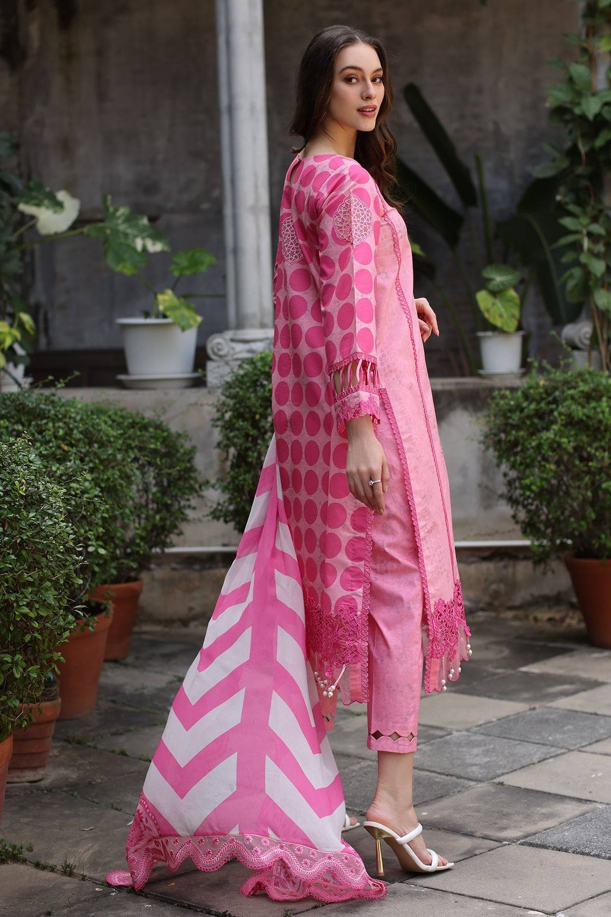 Charizma | Miraas Lawn | CMR5-01 by Maria Faisal - Registered Vendor of : Charizma - type : Ladies Clothes - 100% original wedding dresses