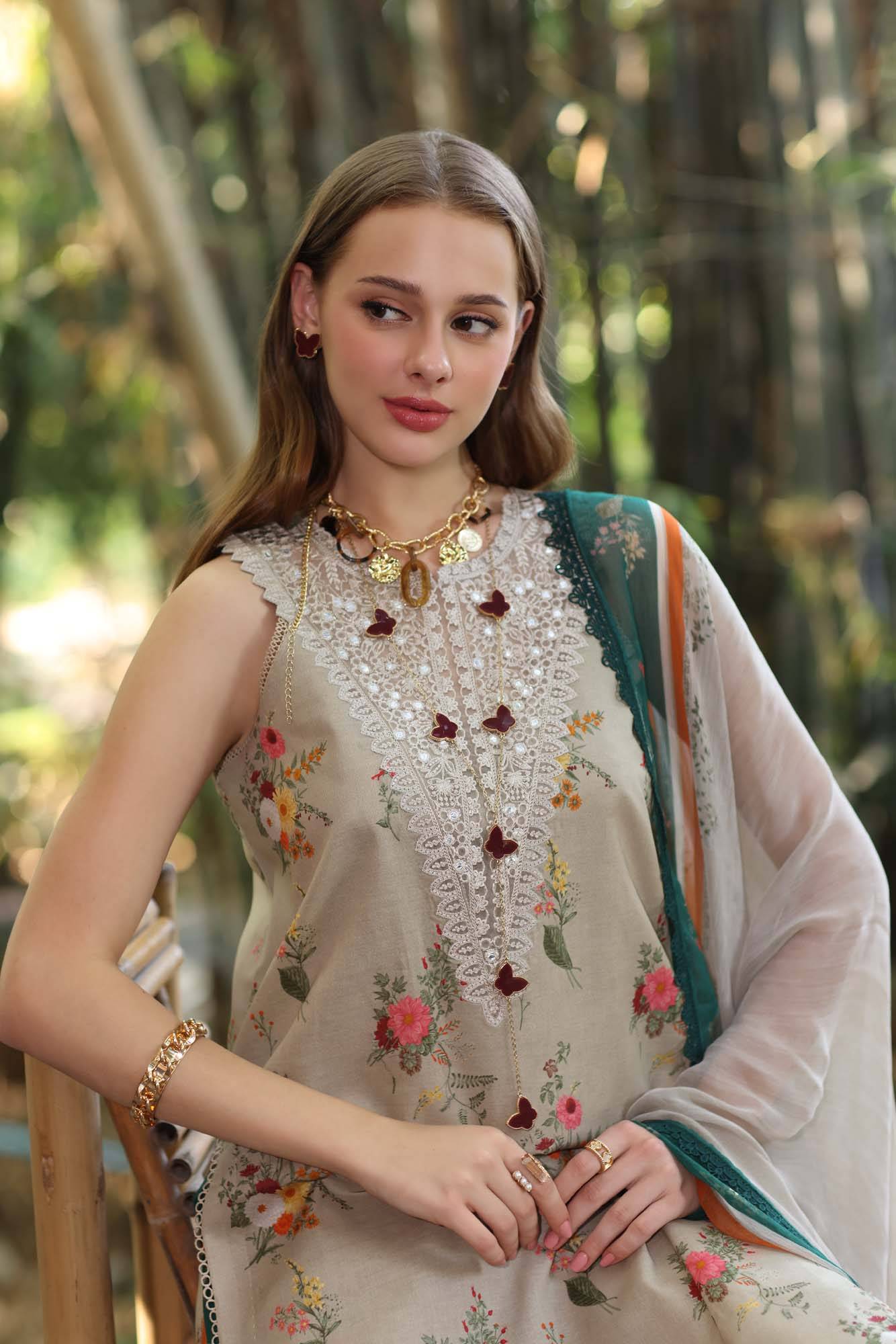 Noor by Saadia Asad | Eid Luxe Printedkari | D4-A by Maria Faisal - Registered Vendor of : Noor by Saadia Asad - type : Ladies Clothes - 100% original wedding dresses
