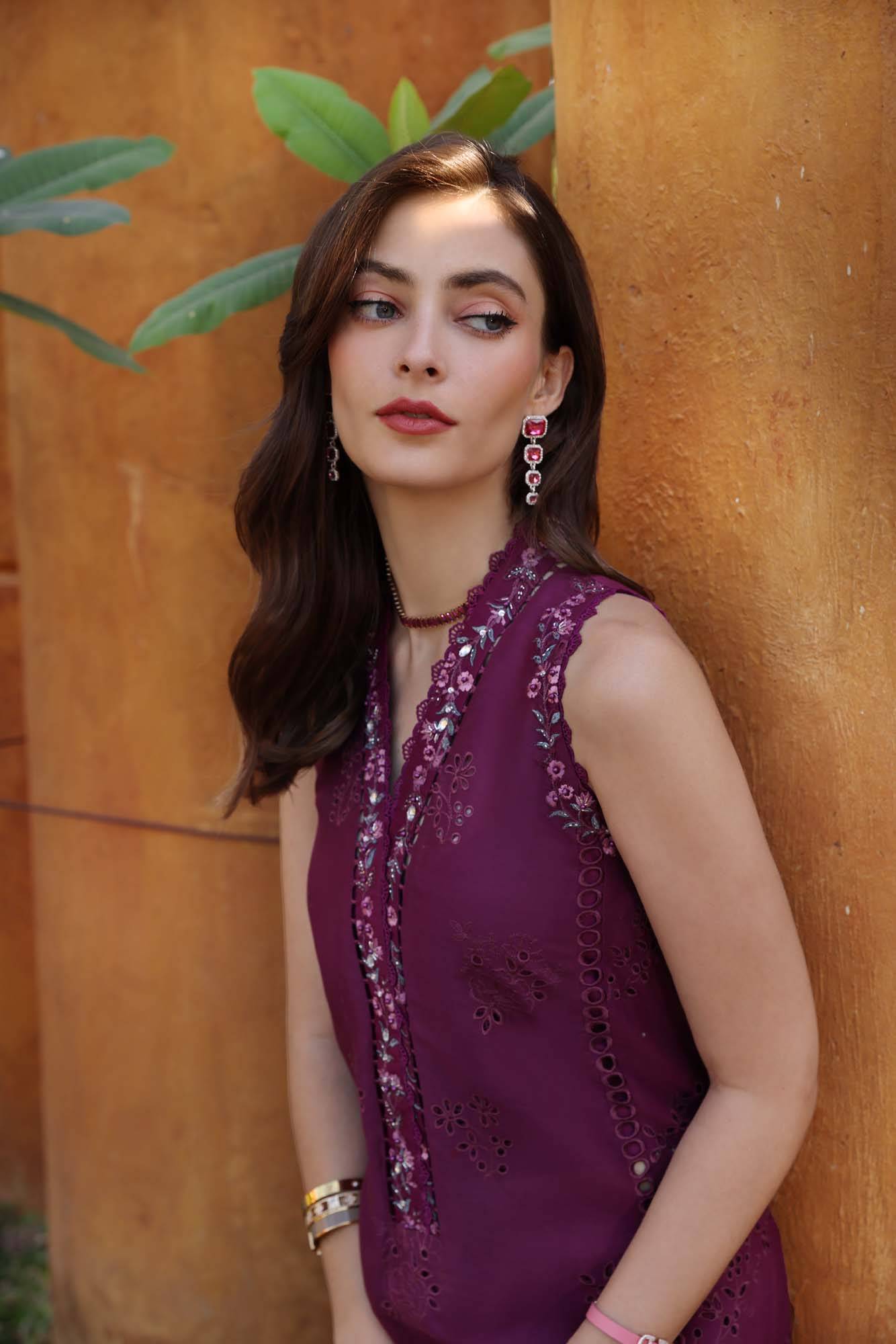 Noor by Saadia Asad | Eid Luxury Laserkari 25 | D2-A by Maria Faisal - Registered Vendor of : Noor by Saadia Asad - type : Ladies Clothes - 100% original wedding dresses
