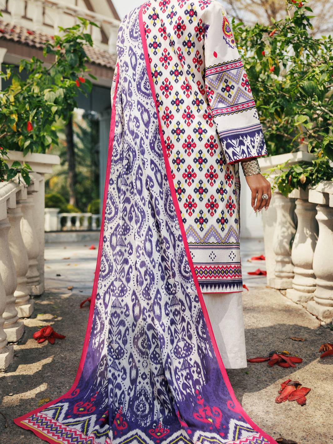 Almirah | Traditional Tale |ALP-3PS-2115 by Maria Faisal - Registered Vendor of : Almirah - type : Ladies Clothes - 100% original wedding dresses