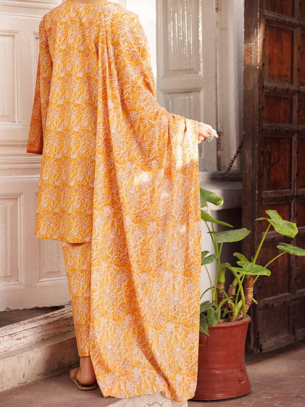 Almirah | Traditional Tale | ALP-3PS-2131 by Maria Faisal - Registered Vendor of : Almirah - type : Ladies Clothes - 100% original wedding dresses