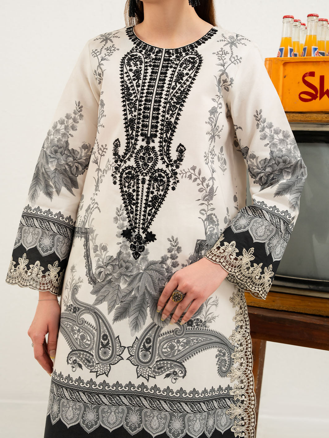 Mahnur | Anaya Lawn | ANA-005 - Luxury Dress - available at Maria Faisal in UK and USA.