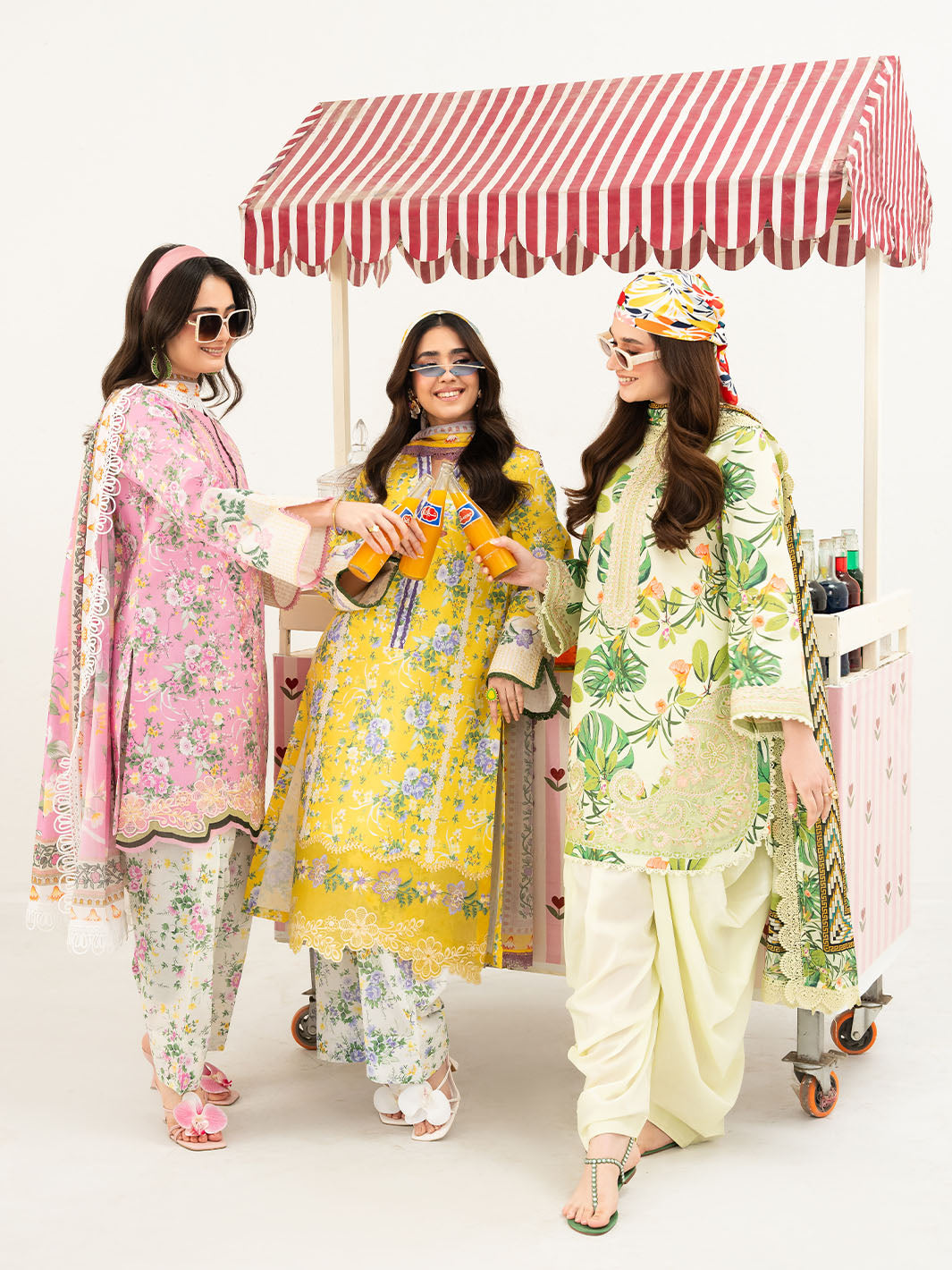 Mahnur | Anaya Lawn | ANA-016 - Luxury Dress - available at Maria Faisal in UK and USA.