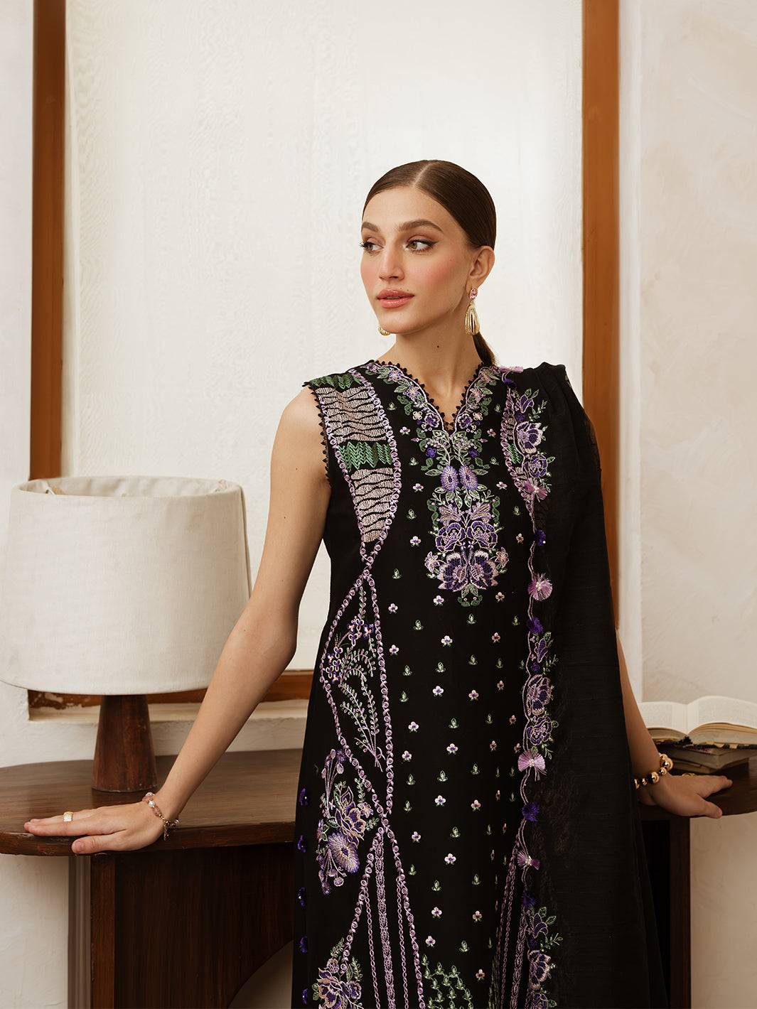 Mahnur | Florence Luxury Lawn 25 | AALEEN by Maria Faisal - Registered Vendor of : Mahnur - type : Ladies Clothes - 100% original wedding dresses