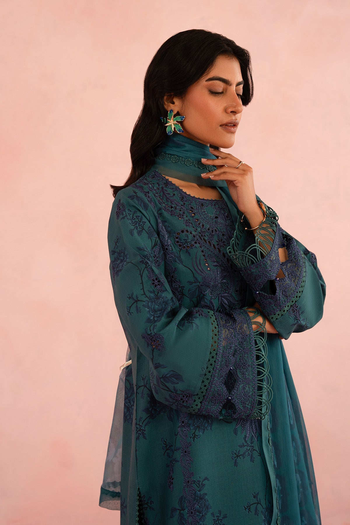 Afrozeh | Floral Charm 25 | Acacia - Ladies Clothes 