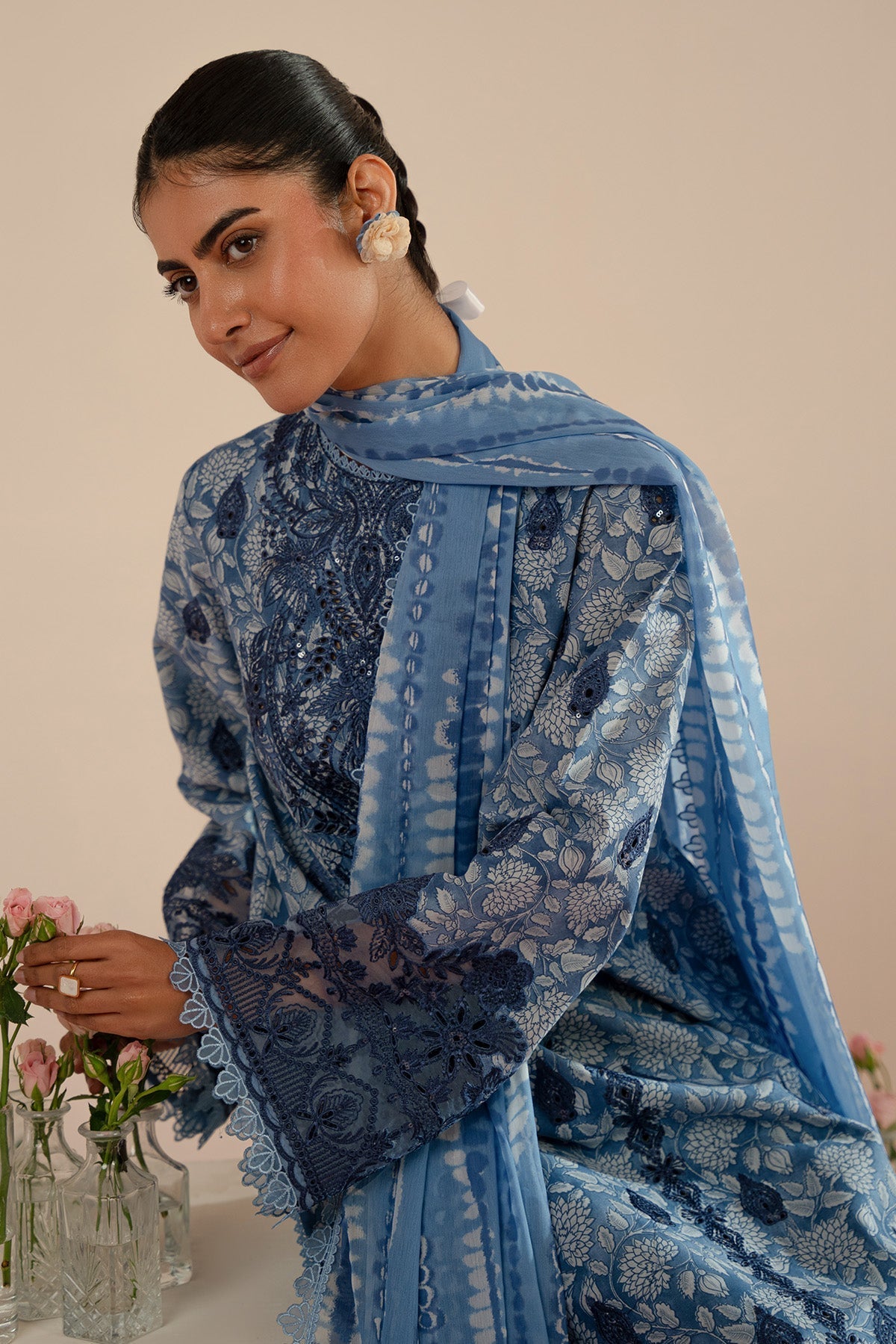 Afrozeh | Floral Charm 25 | Kalina - Ladies Clothes 