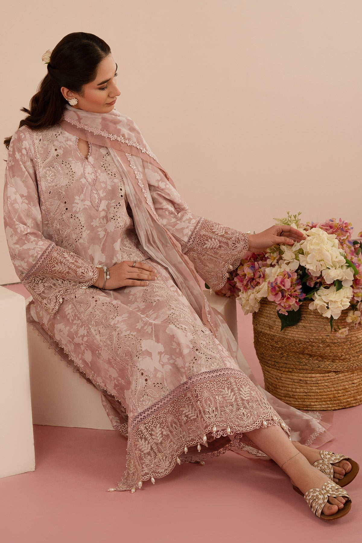 Afrozeh Floral Charm 25 Myrtle – Pink Pakistani Dress with intricate embroidery and embellishments. Shop elegant Asian dresses at Maria Faisal.
