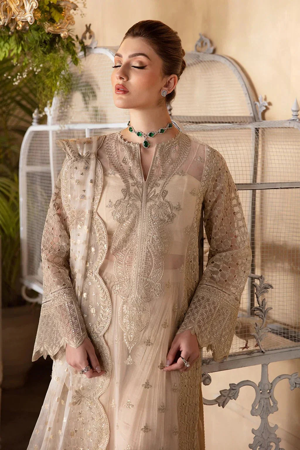 Afrozeh La Fuchsia 24 Daisy – Off White Pakistani Dress with intricate embroidery and embellishments. Shop elegant Asian dresses at Maria Faisal.