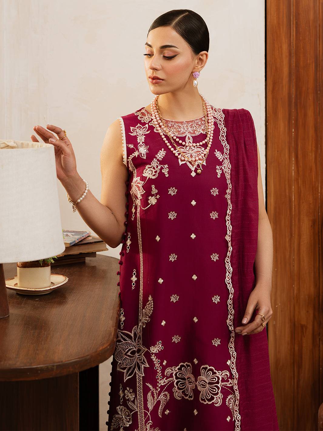 Mahnur | Florence Luxury Lawn 25 | ARLEEN by Maria Faisal - Registered Vendor of : Mahnur - type : Ladies Clothes - 100% original wedding dresses