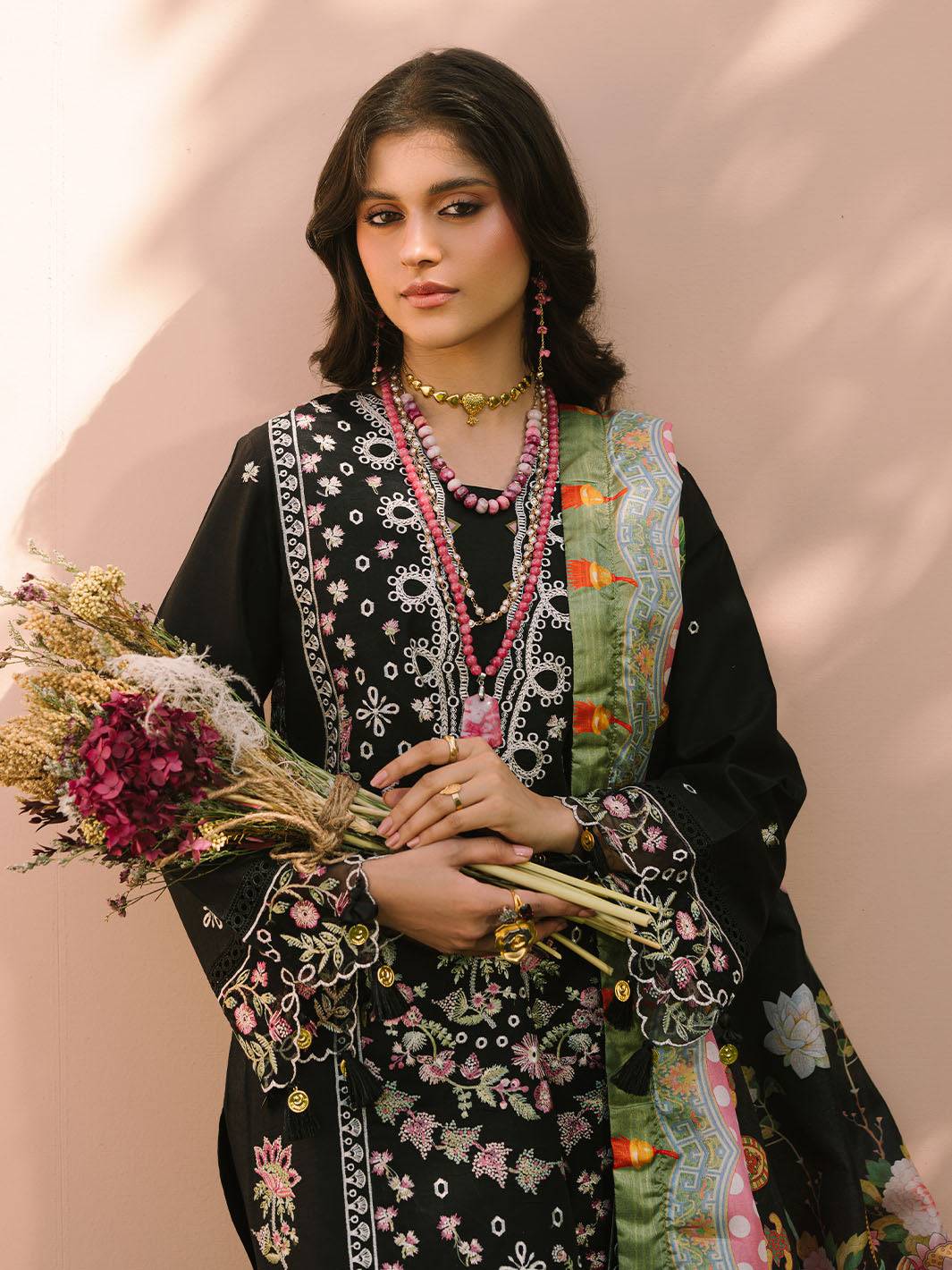 Mahnur | Dahlia Luxury Lawn 25 | Aurora by Maria Faisal - Registered Vendor of : Mahnur - type : Ladies Clothes - 100% original wedding dresses