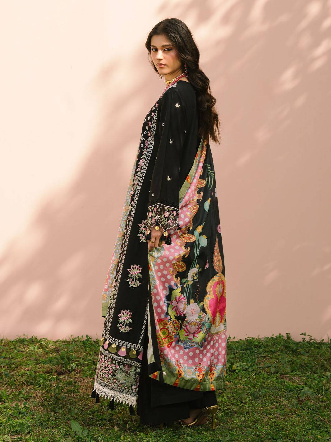Mahnur | Dahlia Luxury Lawn 25 | Aurora by Maria Faisal - Registered Vendor of : Mahnur - type : Ladies Clothes - 100% original wedding dresses