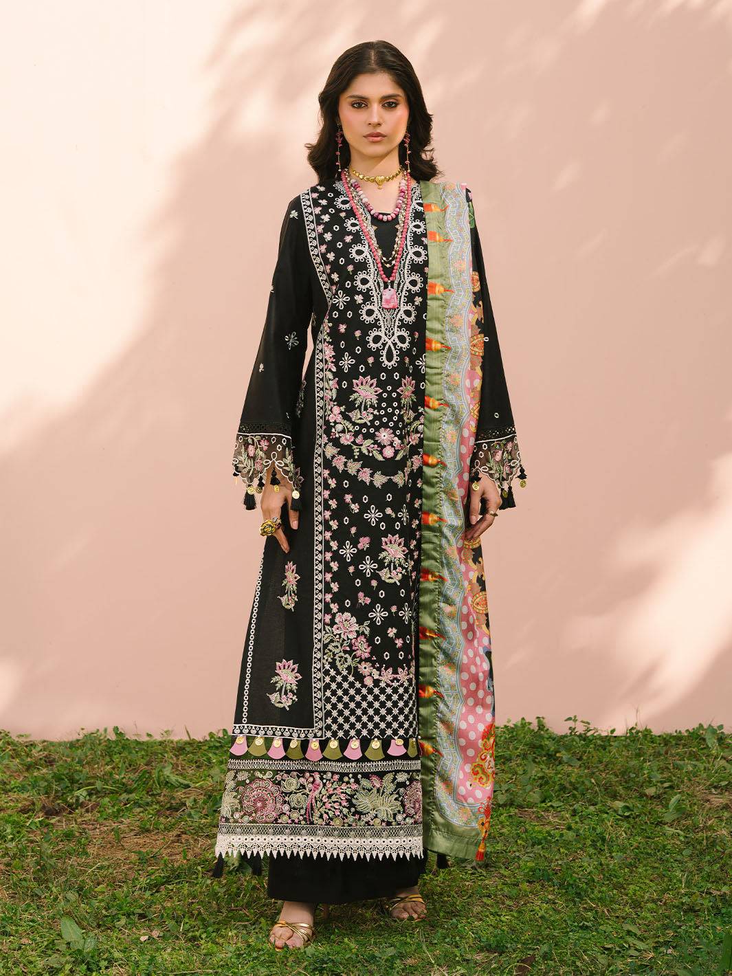 Mahnur | Dahlia Luxury Lawn 25 | Aurora by Maria Faisal - Registered Vendor of : Mahnur - type : Ladies Clothes - 100% original wedding dresses