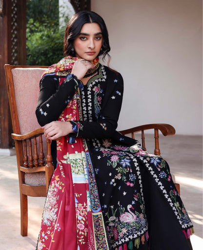 Aveline – authentic Pakistani dress from the Amaris Luxury Shawl 25 collection for women in the UK