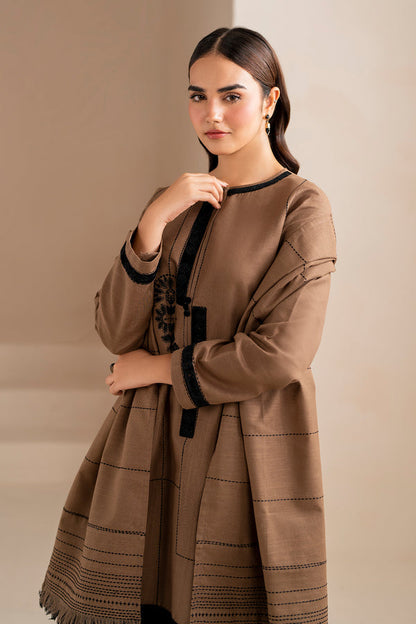 Baroque | Luxury Pret 24 | KHADDAR PR-1005 - Designer Dress with Intricate embroidery and embellishments. Shop elegent wedding dress at Maria Faisal.