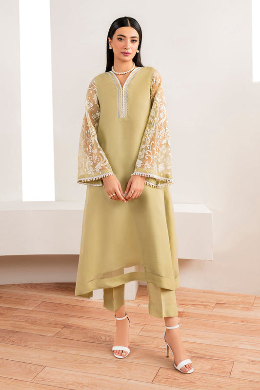 Baroque | Luxury Pret 24 | KHADDAR PR-1002 - Designer Dress with Intricate embroidery and embellishments. Shop elegent wedding dress at Maria Faisal.