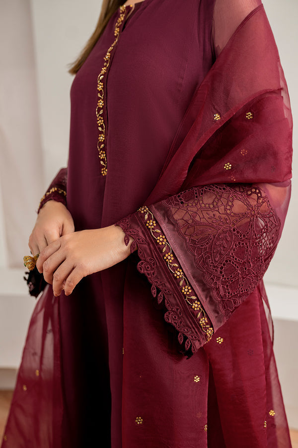 Baroque | Luxury Pret 24 | CHIFFON PR-981 - Designer Dress with Intricate embroidery and embellishments. Shop elegent wedding dress at Maria Faisal.