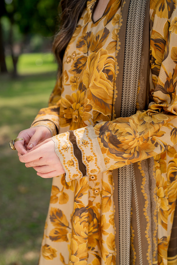 Baroque | Luxury Pret 24 | VISCOSE UF-737 - Designer Dress with Intricate embroidery and embellishments. Shop elegent wedding dress at Maria Faisal.