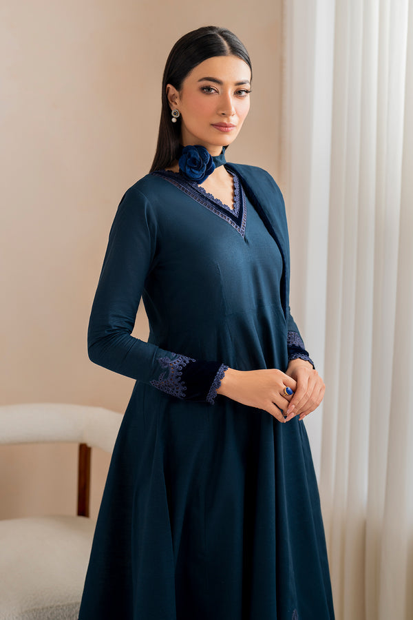 Baroque | Luxury Pret 24 | KHADDAR PR-1004 - Designer Dress with Intricate embroidery and embellishments. Shop elegent wedding dress at Maria Faisal.