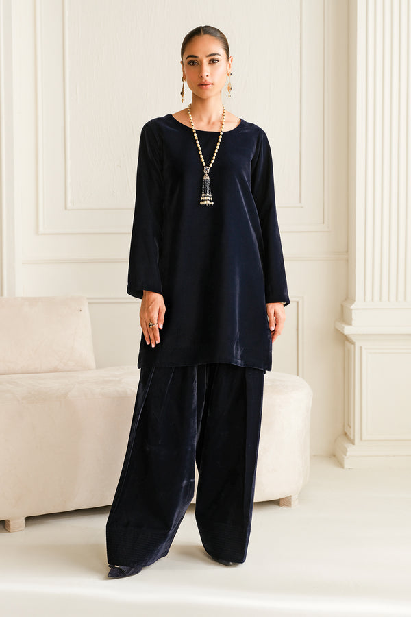 Baroque | Luxury Pret 24 | VELVET SUIT PR-1012 - Designer Dress with Intricate embroidery and embellishments. Shop elegent wedding dress at Maria Faisal.