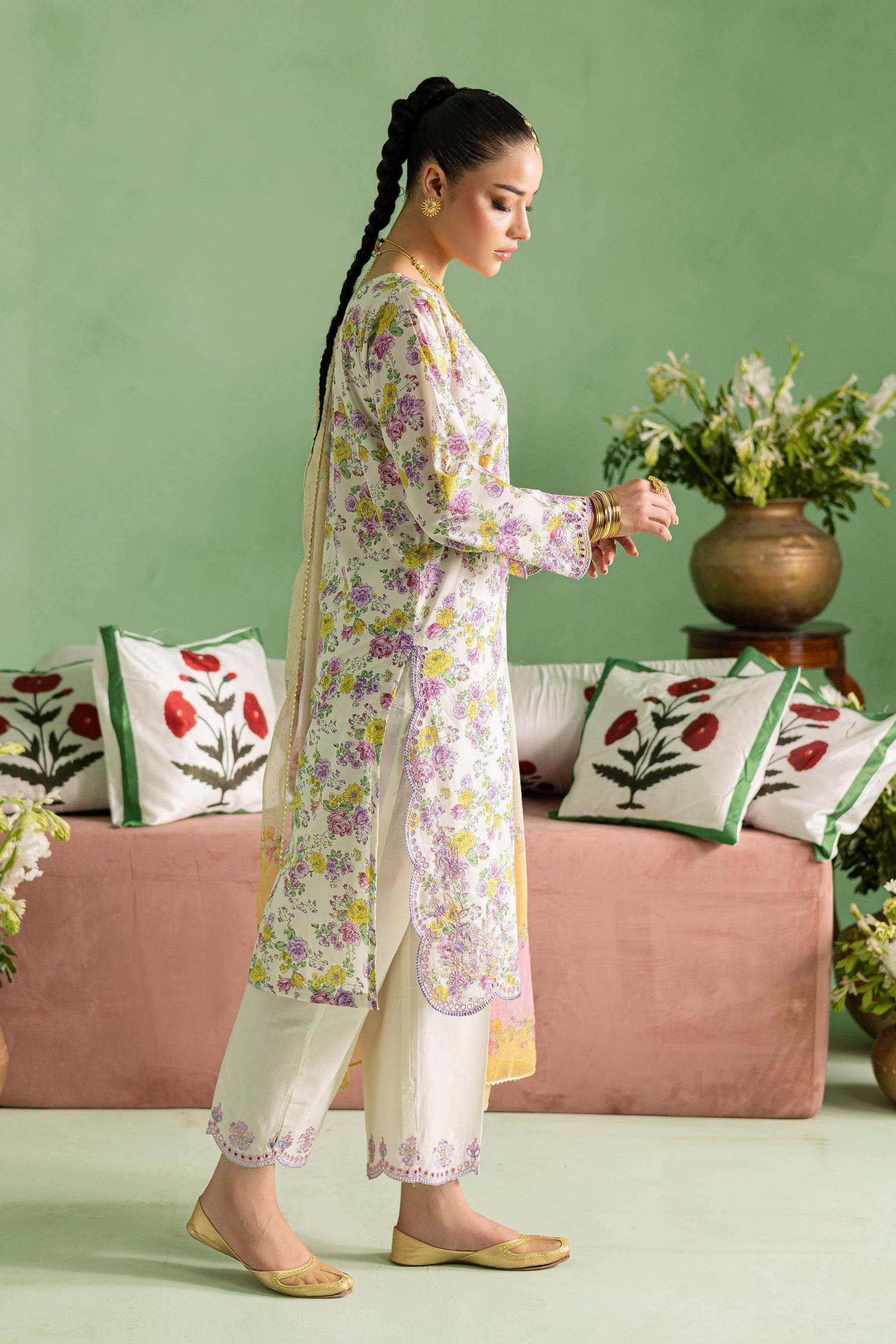 Batik | Chargbagh | Kylie by Maria Faisal - Registered Vendor of : Batik - type : Ladies Clothes - 100% original wedding dresses