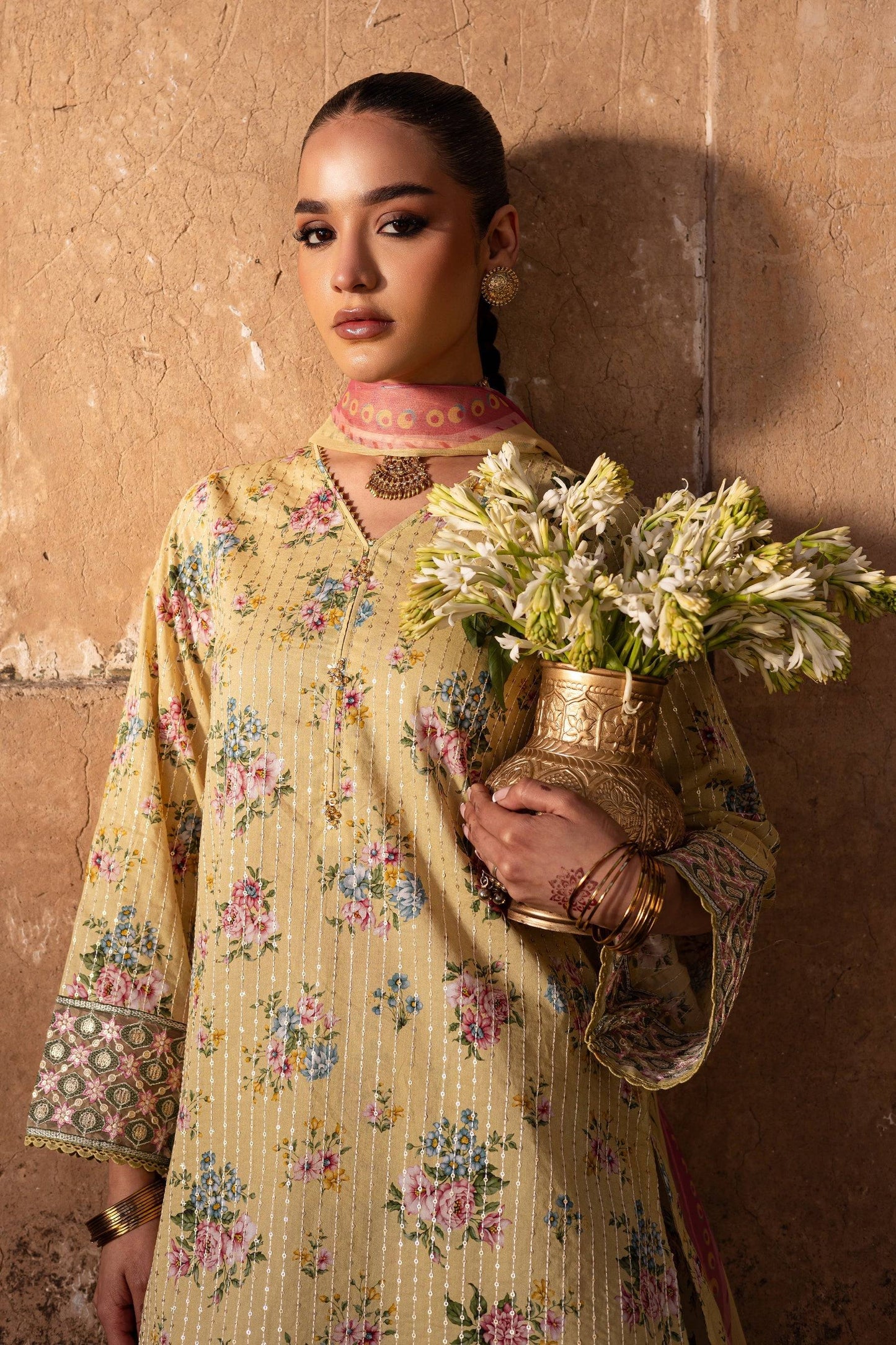 Batik | Chargbagh | Pikachu by Maria Faisal - Registered Vendor of : Batik - type : Ladies Clothes - 100% original wedding dresses