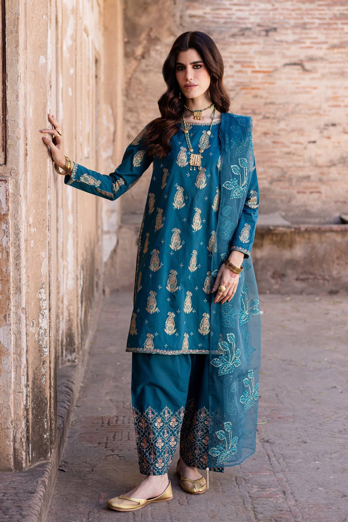 Batik | Chargbagh | Crisp by Maria Faisal - Registered Vendor of : Batik - type : Ladies Clothes - 100% original wedding dresses