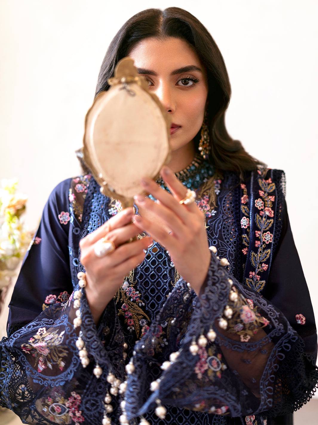 Mahnur | Sophie Luxury Lawn 25 | Blake by Maria Faisal - Registered Vendor of : Mahnur - type : Ladies Clothes - 100% original wedding dresses